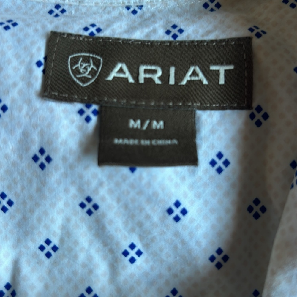 Used - Picture 2 of 3